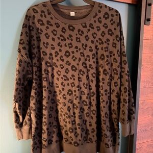 Old Navy Gray Leopard Print Pullover